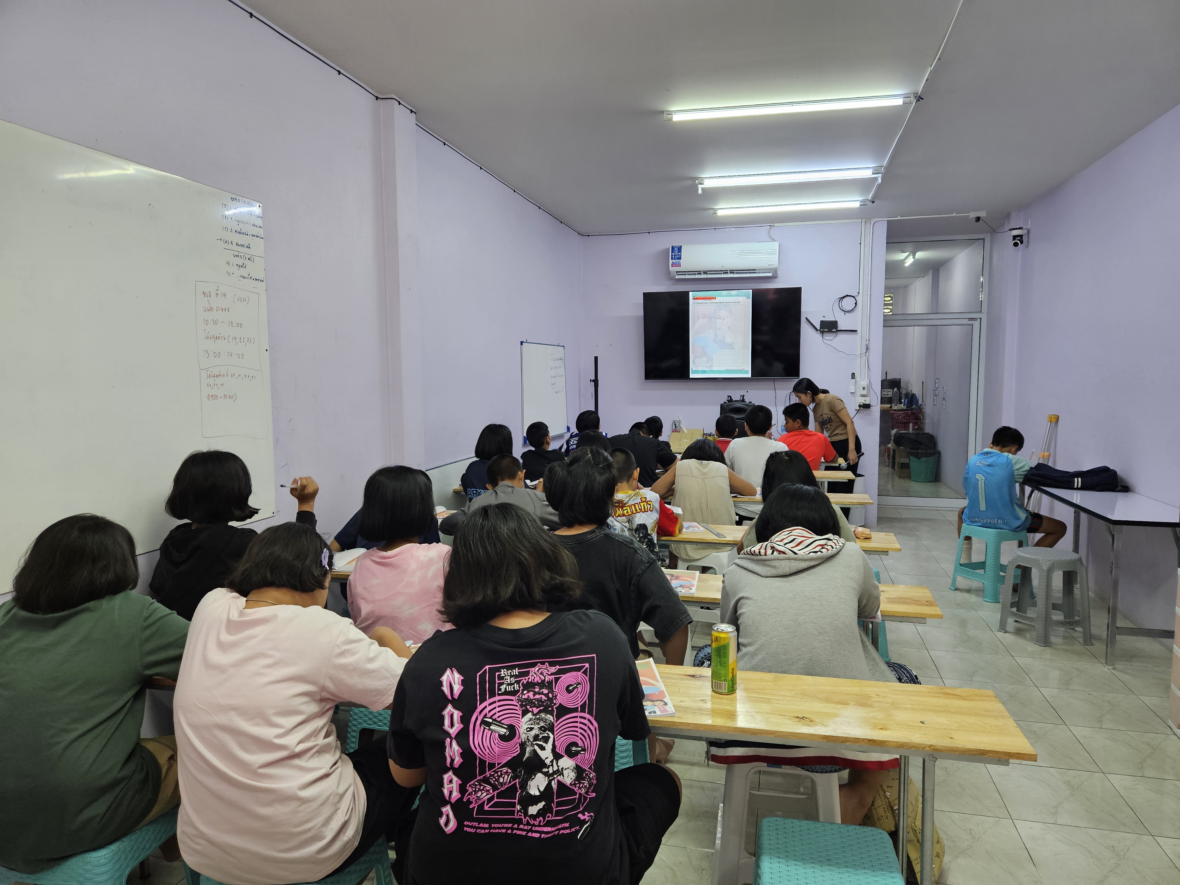 บรรยากาศการเรียนแบบกลุ่มที่ Be Learn